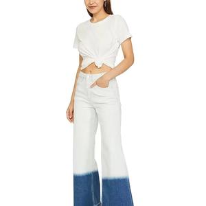 T-shirts pour femmes de qualité supérieure, coupe ajustée, en coton doux, sur mesure, pour un style décontracté et élégant. - Product Image 1