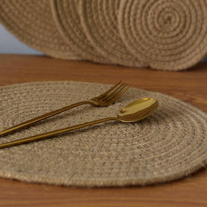 Ensemble de sets de table et sous-verres en jute de luxe sur mesure |   Vaisselle artisanale durable |   Designs personnalisés en gros - Product Image 3
