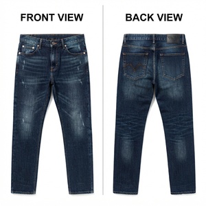 Jean en denim de coton premium pour homme, 400 GSM, bleu délavé, coupe droite, cinq poches, avec patch logo brodé - Product Image 2