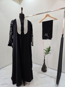 Abaya élégante et modeste islamique, respirante, à séchage rapide, faite à la main, noire perlée, en polyester uni, pour l'Aïd et le Ramadan, coupe ample, manches longues, col montant - Product Image 5