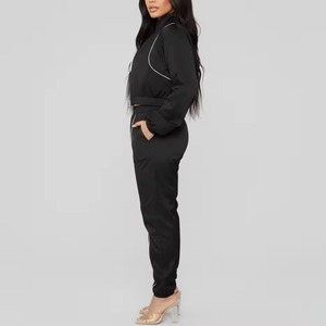 Ensemble de qualité supérieure pour femme en nylon, zippé, toutes saisons, uni, avec dentelle, strass et broderies, respirant, coupe ample, en tissu à mémoire de forme - Product Image 4