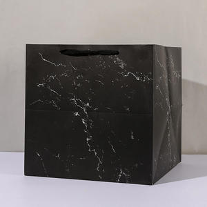 Low MOQ Custom Luxury Paperboard Handbags Eco-Friendly Recyclable Packaging <b>Bags</b> - Product Image 4