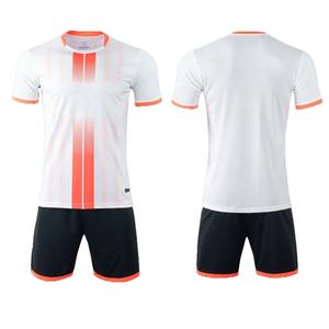 Diseña tus propios conjuntos de uniformes de fútbol para equipos |   Logotipos de Colores Personalizados 100% Poliéster |   Precio Económico al por Mayor, Alta Calidad OEM - Product Image 2