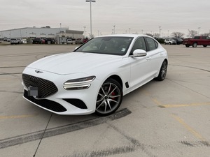 Genesis G70 2.5T 2025 Deluxe Premium, Euro VI, Transmisión Automática, con Navegación y Tracción en las Cuatro Ruedas, Sedán - Product Image 6
