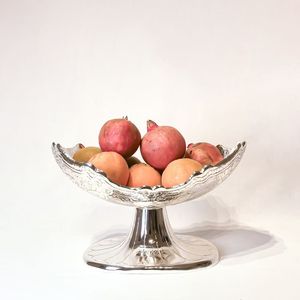 Moderna tazón de metal hecho a mano con acabado pulido, frutero decorativo para decoración de mesa en el hogar o bodas, tazones modernos. - Product Image 2