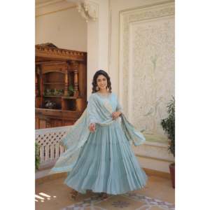 Vestido de Novia Bordado con Lentejuelas y Dupatta, Corte en A, Largo hasta el Suelo, con Cordones y Perlas - Product Image 5