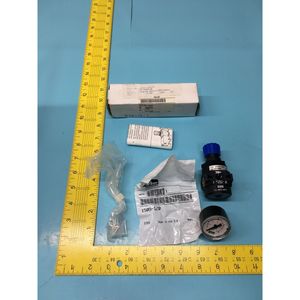 Vanne miniature régulatrice AMAT 3870-90093 1/8" - Équipements et pièces semi-conductrices de renommée mondiale à confiance - Product Image 5