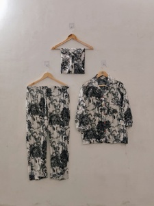 Ensemble de pyjama en coton pour femmes, col mandarin, manches longues, imprimé à pois, pantalon long, coupe régulière, toutes saisons, vêtements de nuit décontractés - Product Image 6