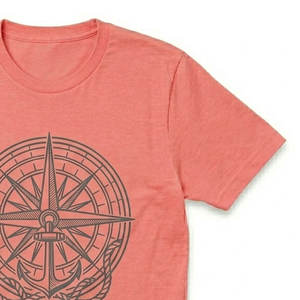 Diseño de camiseta gráfica sencilla en color rojo claro y estilo personalizado para looks modernos y a la moda. - Product Image 3