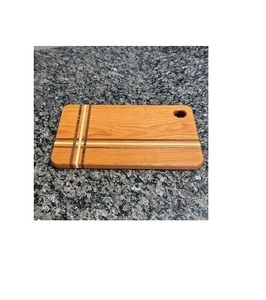 Planche à découper en bois naturel massif, surface de découpe robuste pour la préparation des légumes, des fruits, de la viande et du pain - Product Image 1