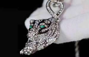 SM Jewels Luxe Unisexe Pendentif Panthère en Argent 925 Plaqué Argent avec Moissanite Taille Brillant Sertie en Bezel, Design Unique Hip Hop pour Soirée - Product Image 3