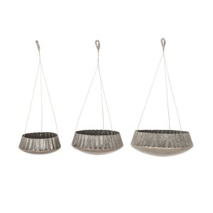 Jardinière suspendue contemporaine en métal avec un artisanat floral de qualité supérieure pour la décoration intérieure et extérieure - Product Image 5