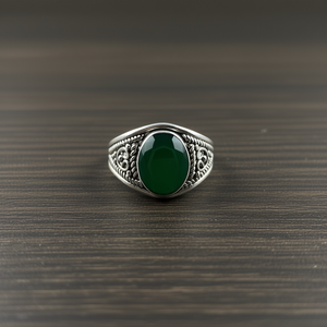 แหวนหยกเขียวประณีต น้ำหนัก 3.2 กรัม - Product Image 3