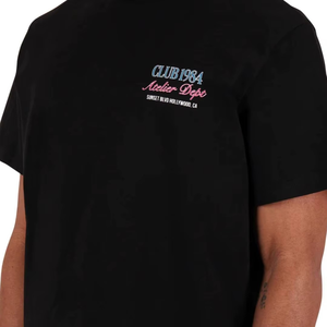 เสื้อยืดพิมพ์ลายกราฟิกคุณภาพสูงสำหรับผู้ชาย ทรงมาตรฐาน แขนสั้น ความยาวปกติ ผ้าฝ้าย สีและขนาดตามสั่ง รับผลิตแบบ OEM ODM - Product Image 2