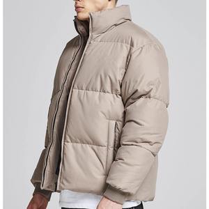 Chaqueta Acolchada Extra Grande para Hombre al por Mayor |   Abrigo Acolchado de Invierno Color Beige Caqui Mate, Fabricante de Ropa Urbana Personalizada al por Mayor - Product Image 2
