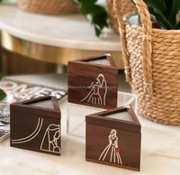 Brûleur d'encens religieux artisanal de luxe en bois d'agar, forme triangulaire, écologique, parfum benzoin et lavande