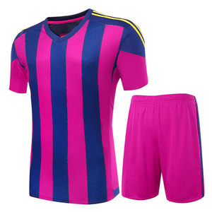 Uniforme de Fútbol Personalizado de Alta Calidad Hecho en Pakistán, 100% Poliéster, Transpirable, Absorbente de Humedad, Antibacterial, con Cierre Frontal - Product Image 6