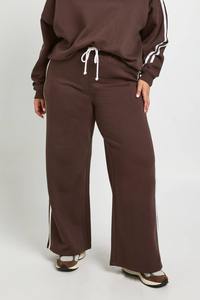 Nouvel ensemble de survêtement de jogging en molleton bouclette avec bande latérale, impression DTG, logo brodé personnalisé, sweat-shirt à manches longues, ensemble sportif 2 pièces pour femme - Product Image 5