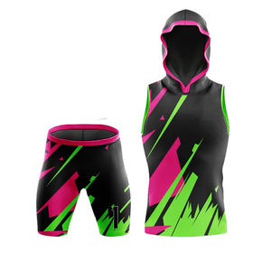 Uniformes de Fútbol 7v7 Personalizados para Jóvenes, con Capucha, Sublimados, 100% Poliéster, con Logotipo y Nombre del Equipo, Conjuntos 7on7 en Pakistán - Product Image 1