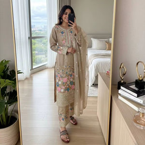 Robe de soirée Salwar Kameez pour femmes, de haute qualité, ethnique, moderne, avec broderies lourdes, lavable en machine, séchage rapide - Product Image 1