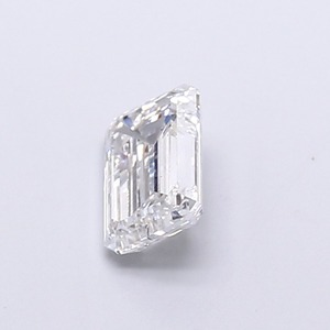 Diamant blanc de laboratoire de 1,52 carat, couleur D, pureté VS1, taille émeraude, avec une excellente finition, idéal pour les bijoux haut de gamme. - Product Image 3