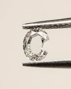 Diamantes cultivados en laboratorio con corte de letras del alfabeto de la A a la Z, blancos brillantes, claridad VVS, todas las tallas y formas disponibles en su pedido personalizado. - Product Image 4