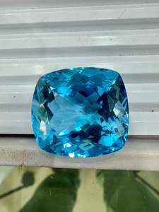 พลอยบลูโทแพซธรรมชาติคุณภาพเยี่ยม ทรงคุชชั่น เหมาะสำหรับแหวนหมั้นและทำเครื่องประดับ บลูโทแพซธรรมชาติราคาส่ง - Product Image 3