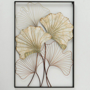 Moderna Arte Floral Metálico Vertical Hecho a Mano para Pared, Decoración Interior Sofisticada Perfecta, Florero de Pared con Temática Artística - Product Image 1