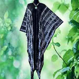 เดรสคาฟทันผ้าเรยอนสีดำลายมัดย้อมชิโบริ ไซส์พลัส ทรงหลวมพลิ้วใส่สบาย เหมาะสำหรับใส่ไปเที่ยวพักผ่อน - Product Image 4