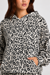 Sudadera con Capucha Completa para Mujer, Blanca y Negra con Estampado de Leopardo, Bordado, Transpirable, Ecológica, Forrada, Manga Larga, Estilo Casual Urbano Premium - Product Image 4