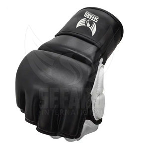 Équipement d'arts martiaux fabriqué dans les meilleurs matériaux, gants de MMA personnalisés selon votre propre design. - Product Image 3
