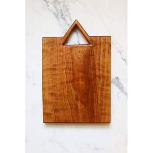 Planche à découper élégante en bois de manguier de qualité supérieure, durable et écologique, fabriquée en Inde par RR ENTERPRISES pour couper les fruits, les légumes et les aliments - Product Image 1