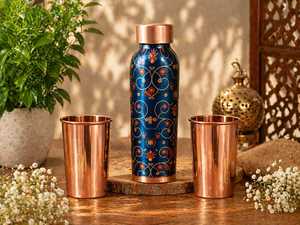 Botella de Agua de Cobre Puro Impresa de Primera Calidad, Diseño Floral Azul, a Prueba de Fugas, Botella Ayurvédica Reutilizable y Ecológica - Product Image 4