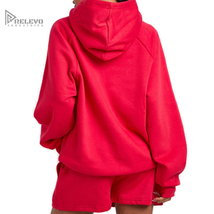 Conjunto de 2 Piezas de Sudadera con Capucha y Pantalones Cortos para Mujer, al por Mayor, con Logotipo Personalizado, Color Rojo Liso, Ropa Deportiva Informal - Product Image 2