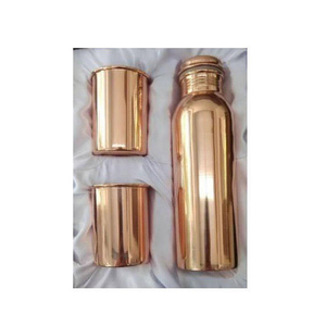 Bouteille en cuivre métallique 900 ml, best-seller, 100% pur, idéale pour la santé, produit le plus vendu provenant d'un grossiste indien. - Product Image 4