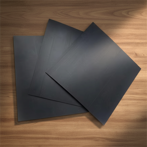 MACRO ®   Geomembrana de HDPE para Minería, Impermeable, Polietileno de Alta Densidad, ASTM GRI GM13, Lado Liso Mate para Estanques de Residuos - Product Image 2