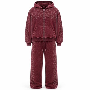 Conjunto Deportivo de Dos Piezas para Mujer, Sudadera con Capucha Color Borgoña Lavado, Detalles de Pedrería, Ropa Deportiva Casual, Estilo Urbano, Marca White Bird Express - Product Image 1