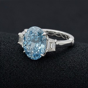 Anillo de Boda Moderno de Oro Blanco Sólido de 8k con Diamantes para Mujer, Joyería Certificada IGI con un Elegante Diseño de Acabado Brillante - Product Image 2