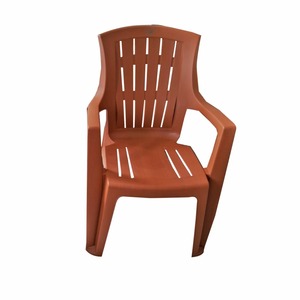 Chaises en plastique à bras faciles à nettoyer et à entretenir pour la maison, les événements et l'extérieur Style moderne exporté d'Inde - Product Image 1