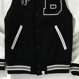 Veste universitaire pour hommes, veste de baseball personnalisée noire et blanche, logo brodé, boutons pression - Product Image 3