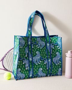 Bolso de mano acolchado de algodón Kantha con estampado floral mini rojo y blanco para mujer, ideal para viajes, con asa para el hombro, a rayas, para pedidos al por mayor. - Product Image 4