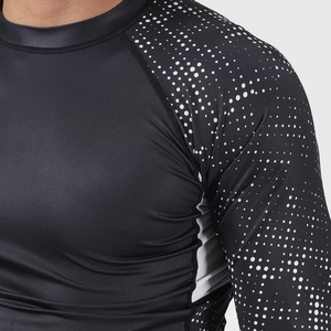 Camiseta de Protección Solar Personalizada para Hombre, Transpirable, de Secado Rápido, Manga Larga, con Logotipo Personalizado en la Parte Delantera, Servicio OEM, para Natación - Product Image 6