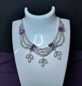 Ensemble collier et boucles d'oreilles American Diamond |   Bijoux de mariée indo-occidentaux plaqués argent avec CZ |   Pierre violette, rose, bleue - Product Image 2