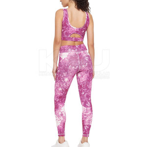Ensemble de yoga pour femmes fabriqué au Pakistan, en tissu de haute qualité offrant flexibilité et style pour tous les moments actifs - Product Image 2