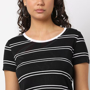 Camiseta de Algodón Lisa para Mujer, Corte Clásico, Tejido Transpirable y Suave, Estilo Casual para el Verano, Uso Diario, Estilo Minimalista y Limpio - Product Image 2