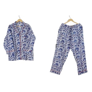 Pyjama d'été pour femmes en coton biologique 100% pur indien, taille plus, confortable, manches longues, imprimé floral, taille élastique - Product Image 1