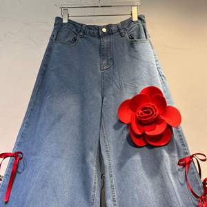 Jeans pour femmes grande taille à taille haute et coupe skinny JM - Nouveau modèle d'automne avec motif floral 3D, jeans tendance pour femmes grande taille - Product Image 2