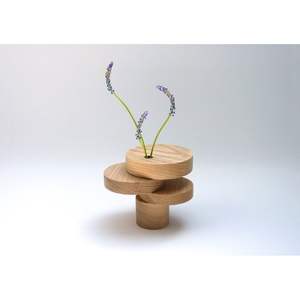 Vase en bois de style moderne haut de gamme, design en bambou et en bois - Product Image 1