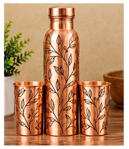 Botella de agua vintage de cobre con grabado de mandala de loto y 2 tazas a juego - Product Image 3