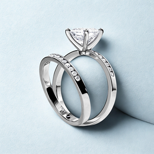 Bague de fiançailles pour femme en diamant taille princesse, plaqué or 14 carats, style classique, certifiée IGI - Product Image 4